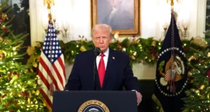 Trumpβs $1,776 βWarrior Dividendβ Triggers Backlash Over Funding, Branded βAlways a Con Artistβ